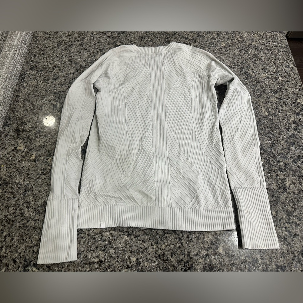 Lululemon restless pullover - Picture 3 of 3